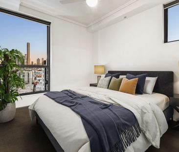 Stylish 2-Bedroom Apartment with City Views in the Heart of Fortitu... - Photo 2