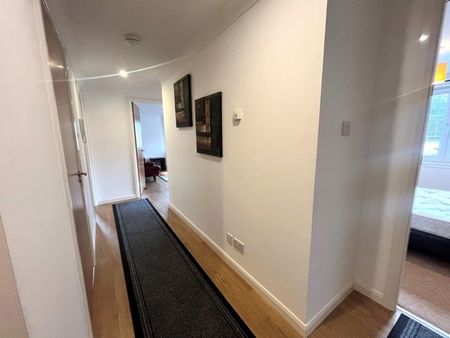 Flat D, 2 Mackie Place, AB32 6AP, Westhill - Photo 4