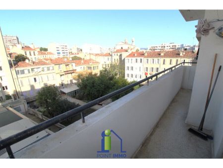 Appartement 3 pièces 62m2 MARSEILLE 4EME 900 euros - Photo 3