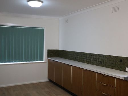 Quiet Closed Street Location - Photo 4