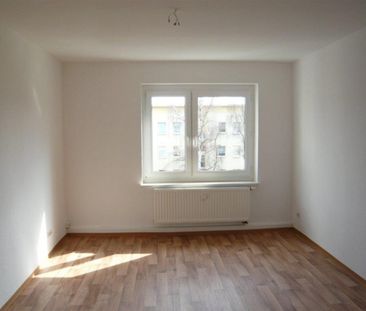 In der Innenstadt: Sanierte 3-Raum-Wohnung mit Aufzug - Photo 4