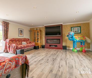 4 bedroom detached house to rent - Photo 3