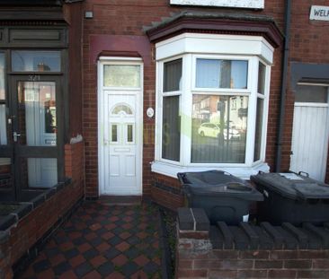 3 bedroom terraced house to rent - Photo 2