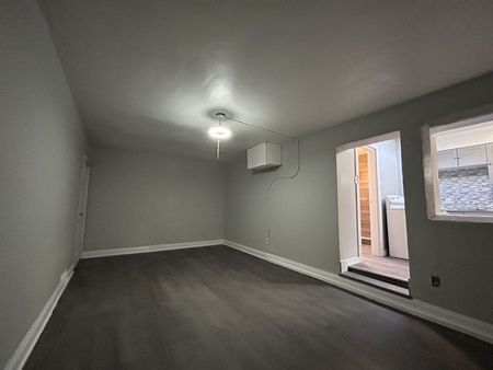 For Lease - 10140 Yonge Street Unit# 5, Richmond Hill, Ontario - Photo 2