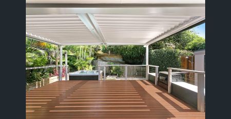 Ultimate Family Entertainer - Photo 2