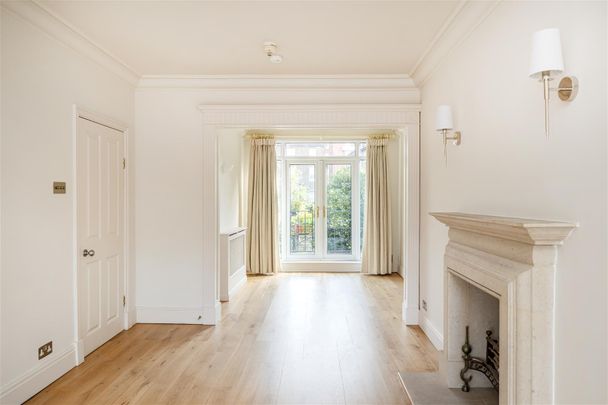 Marlborough Place, St John’s Wood NW8 - Photo 1