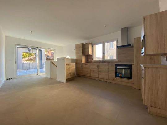 Location Appartement 3 pièces 67m² AVIGNON 84000 - Photo 1