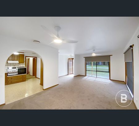 1/915 Armstrong Street North, Ballarat North, Vic 3350 - Photo 4