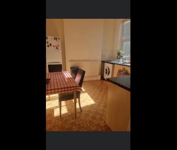 Room in a Shared Flat, Kemptown, BN2 - Photo 3