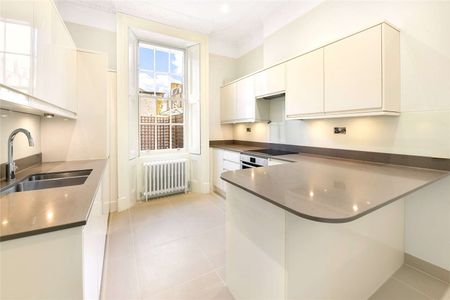 A bright and recently refurbished maisonette on the popular Elizabeth Street. - Photo 5