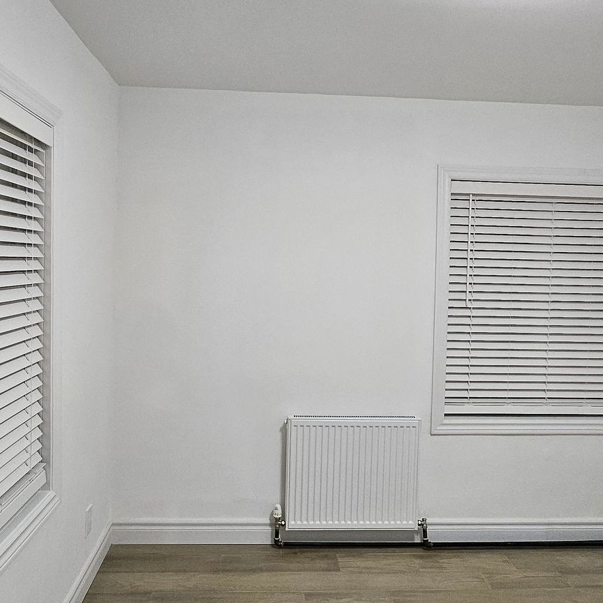 For Lease - 2685 Eglinton Avenue Unit# 201, Toronto, Ontario - Photo 1