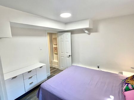 For Lease - 5 Sorauren Avenue Unit# 1, Toronto, Ontario - Photo 3