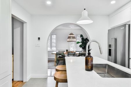 21 Av. Desjardins, J0R 1R0, Saint-Sauveur - Photo 2