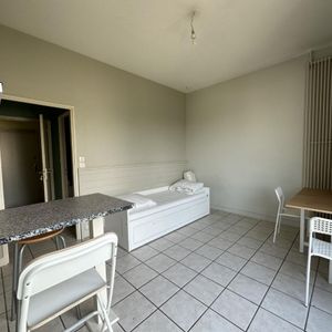 Location Appartement 1 pièce Meublé 21m² BLOIS 41000 - Photo 2