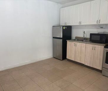 For Lease - 540 Paisley Boulevard Unit# lower, Mississauga, Ontario - Photo 1