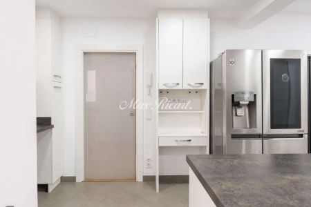 Barcelona Capital - Photo 3