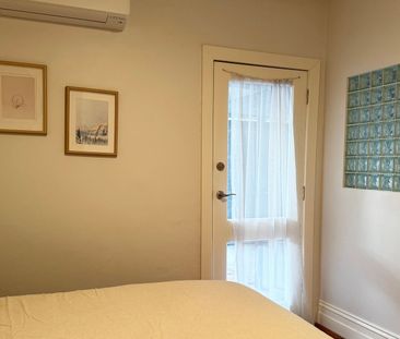 Spacious & Private 1-Bedroom Unit in Leafy St Peters - Photo 4