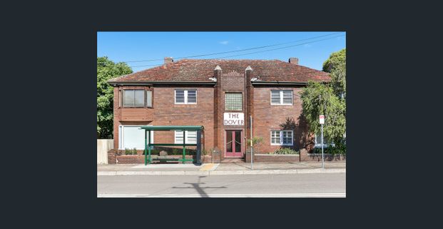 Beautifully Presented Art Deco Apartment - Photo 1