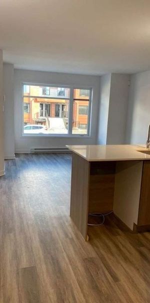 2 CH - 1 SDB - Laval - $1,800 /mo - Photo 1