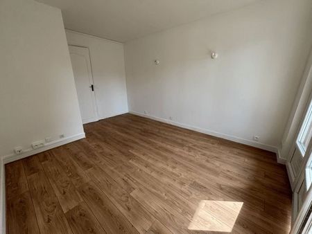 Location Appartement 1 pièce 31m² VILLEJUIF 94800 - Photo 5