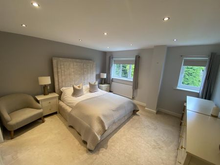 4 bedroom detached house to rent - Photo 4