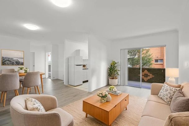 Modern Two Bedroom Unit in the Heart of Ryde - Photo 1