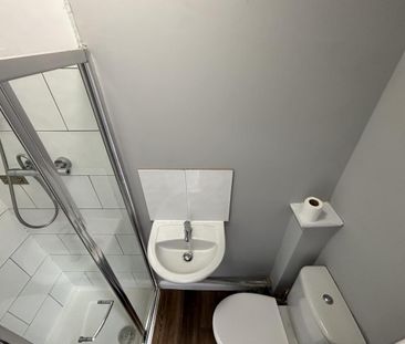 2 bedroom house - end terrace to rent - Photo 6