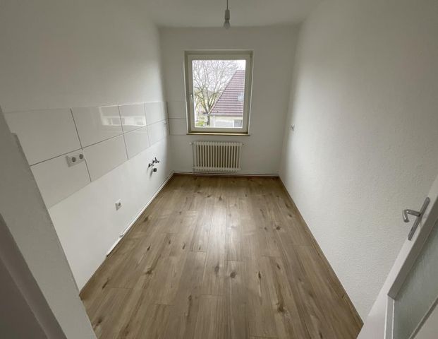 Bereits modernisierte 3-ZKB-Wohnung in Neuengroden zu vermieten! - Photo 1