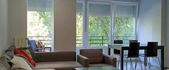 Plaza Villafranca de los Barros, Madrid, Community of Madrid 28034 - Foto 1