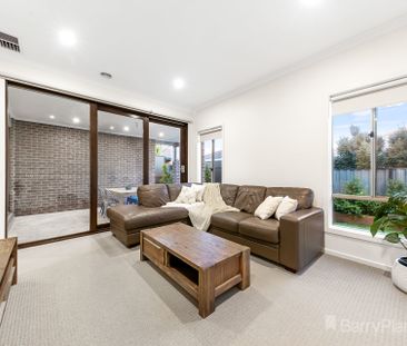Wonderful Waterside Living! - Photo 4