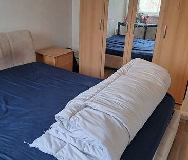 Room in a Shared Flat, Scoulding House, E14 - Photo 6