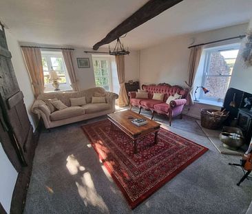 Four bedroom detached rural cottage, two reception rooms, outbuilding and private garden. - Photo 3