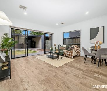 Stylish & Spacious Family Living in Parks Edge Estate! - Photo 4