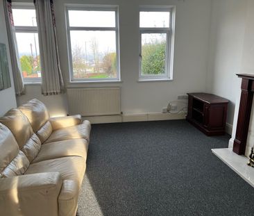 3 Bed Semi-Detached House, Daresbury Road, S2 - Photo 3