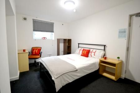 (1 Room) Forest Road East, Arboretum, Nottingham, NG1 - Photo 4