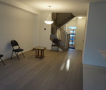 For Lease - 3210 CHIMNEY SWIFT Crescent, Pickering, Ontario - Photo 4