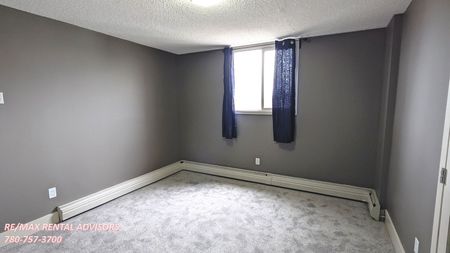 GREAT 1 BED, 1 BATH 4th-FLOOR APARTMENT W/AN UNDERGROUND PARKING STALL IN THE COMMUNITY OF CLIFF BUNGALOW - Photo 4