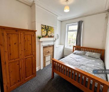 4 bedroom terraced house to rent - Photo 2