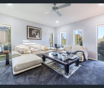 Immaculate Family Home in Prime Location - Photo 2