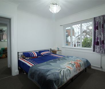 Eastwood Road North, Leigh-On-Sea, Essex, SS9 4LU - Photo 6