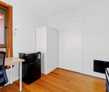 Single Room - Photo 5