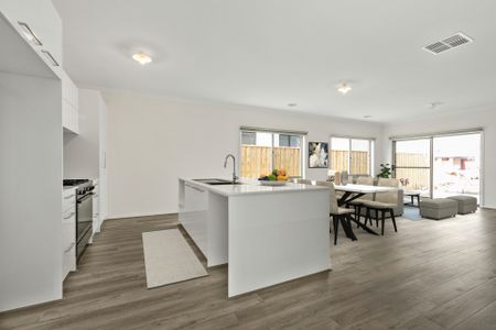 18 Ballanrong Road, Bonnie Brook VIC, Belconnen - Photo 2