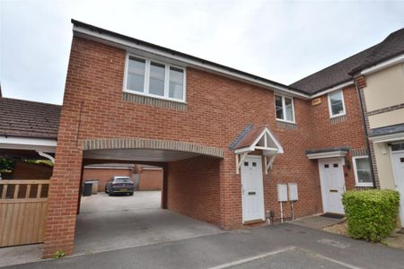 1 bedroom coach house to rent - Photo 4
