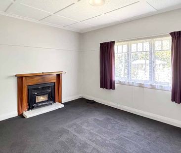 3 Bedroom Rental Close To Town. - Photo 1