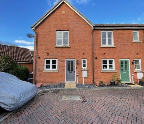 Roys Place, TA2 8AX, Taunton - Photo 1