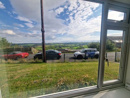 Foxroyd Lane, Dewsbury, West Yorkshire, WF12 - Photo 5