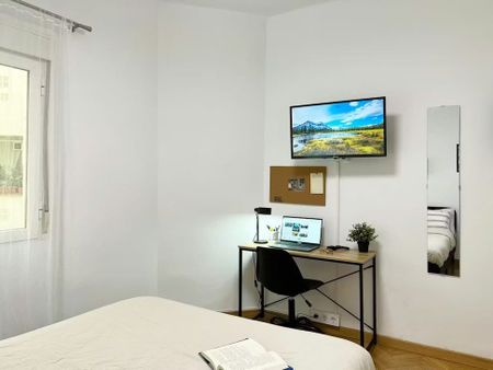 Paseo de la Virgen del Puerto, Madrid, Community of Madrid 28005 - Photo 2