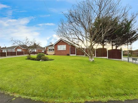 Longmeadow Road, Knowsley, Prescot, Merseyside, L34 - Photo 2