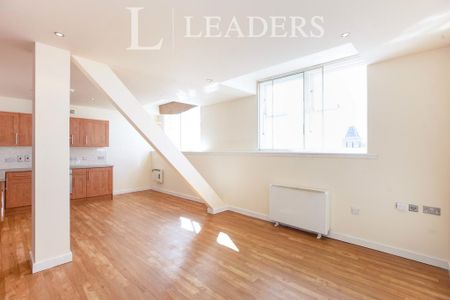 1 bedroom flat to rent - Photo 2