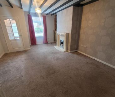 2 bedroom terraced house to rent - Photo 2